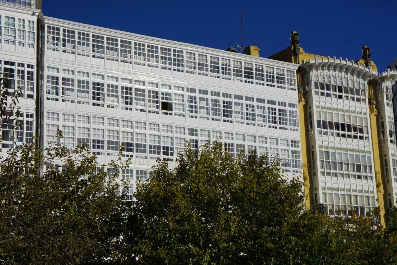 Amazing Location Coruna Downtown A Coruna Luaran gambar