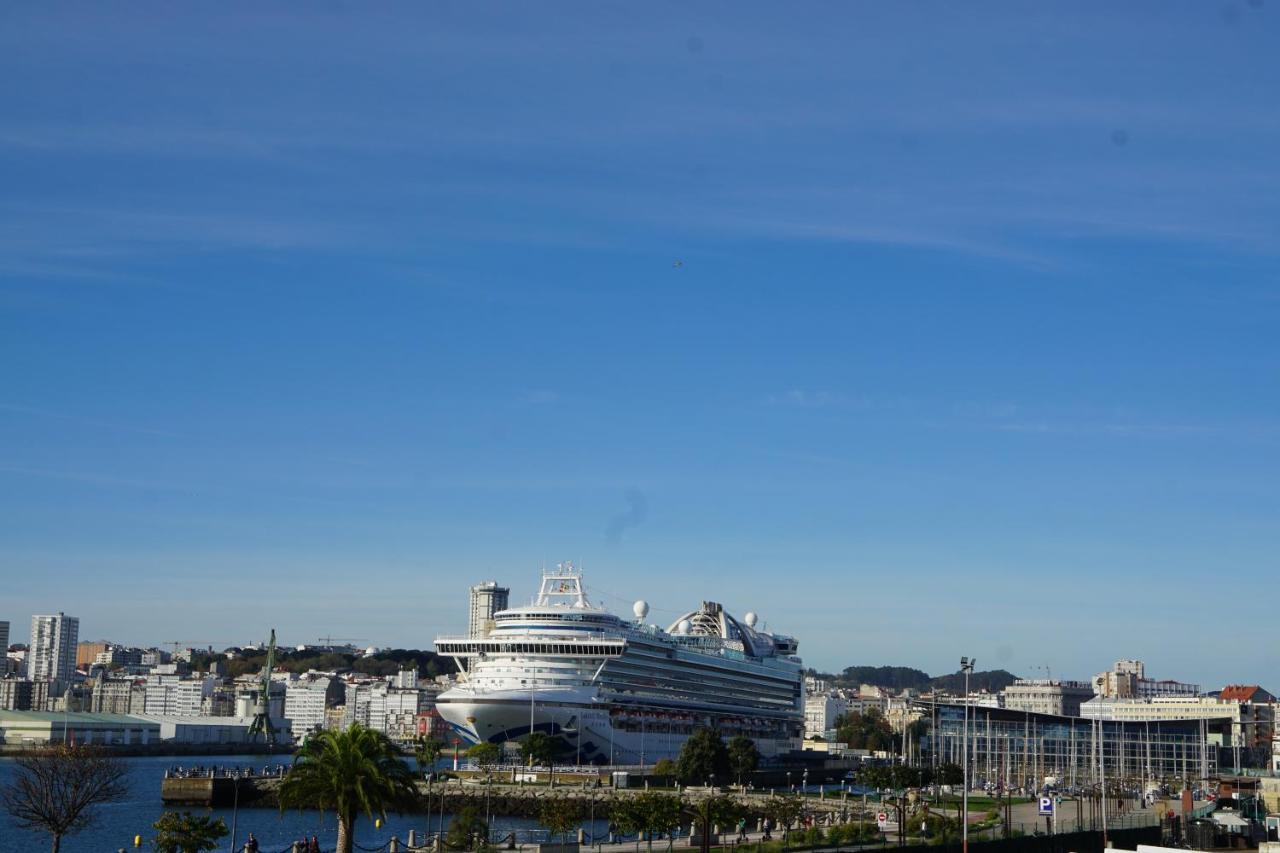 Amazing Location Coruna Downtown A Coruna Luaran gambar